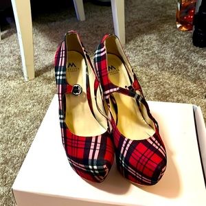 Madison shoes very nice heels